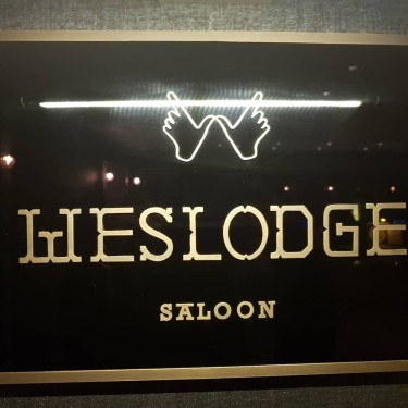 Weslodge Saloon, Business Bay