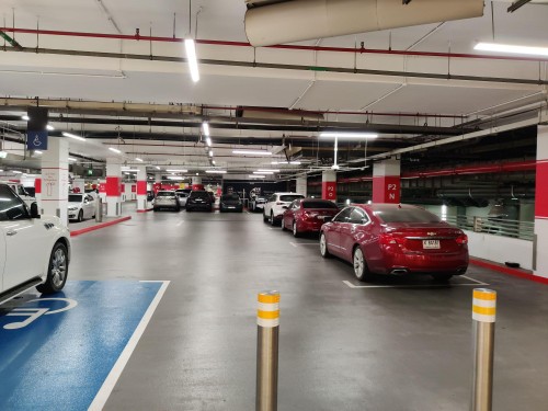 Parking Churchill Towers