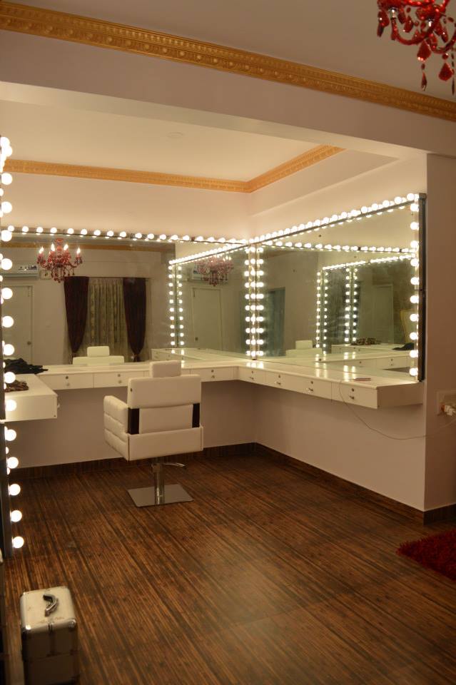 Zohara Shereen Makeup Artist Dubai (Makeup Artists ) in Business Bay