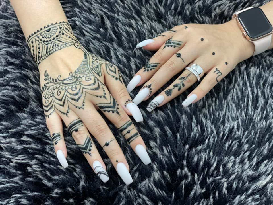 henna by rihana | dubai🇦🇪 (@ringelshenna) • Instagram photos and videos