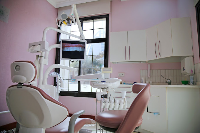 Oris Dental Center Dentists in Dubai Get Contact Number