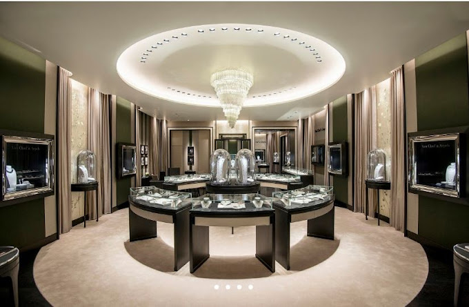 Van Cleef & Arpels (Women Accessories) in Downtown Dubai | Get Contact ...