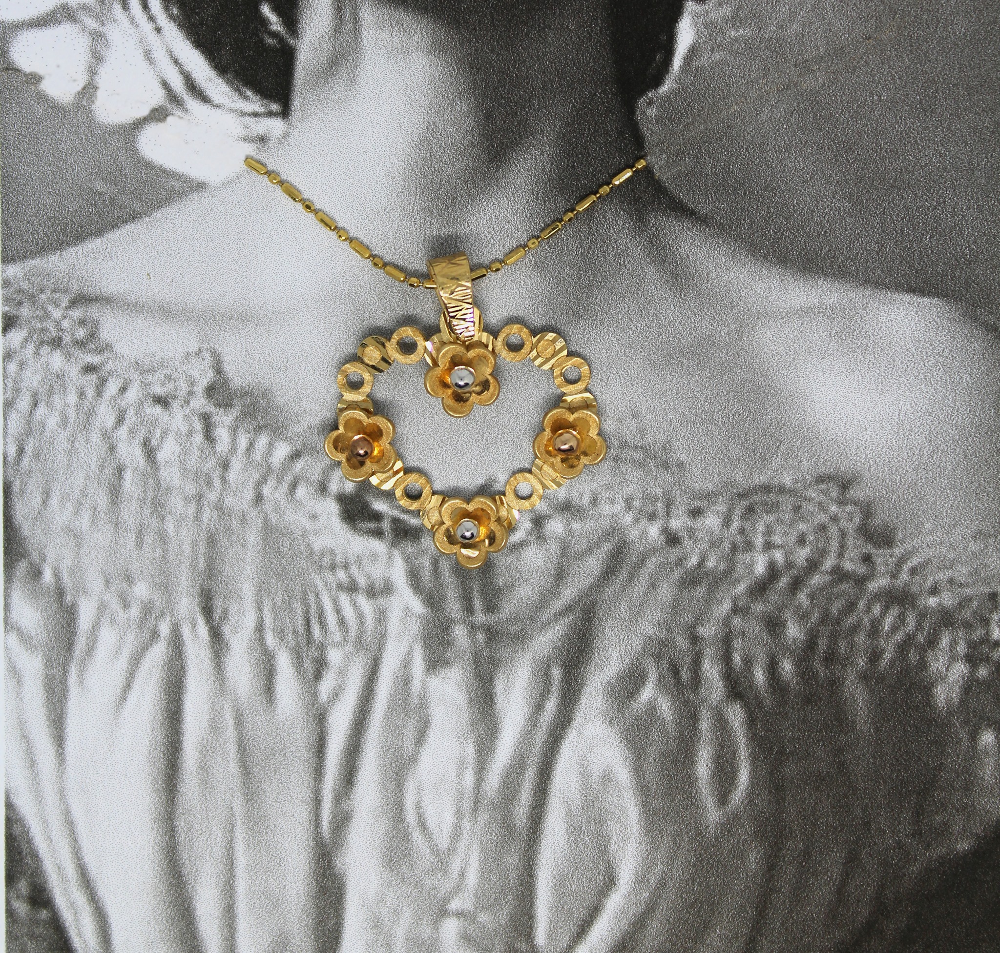 Fine Gems FZCO (Gemstones ) in Al Sufouh Get Contact Number, Address