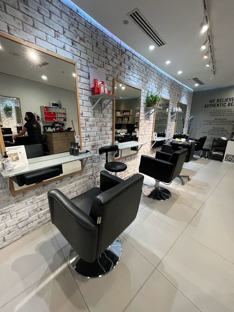 Chill Ladies & Men’s Salon (Beauty Parlours) in Dubai Marina Get