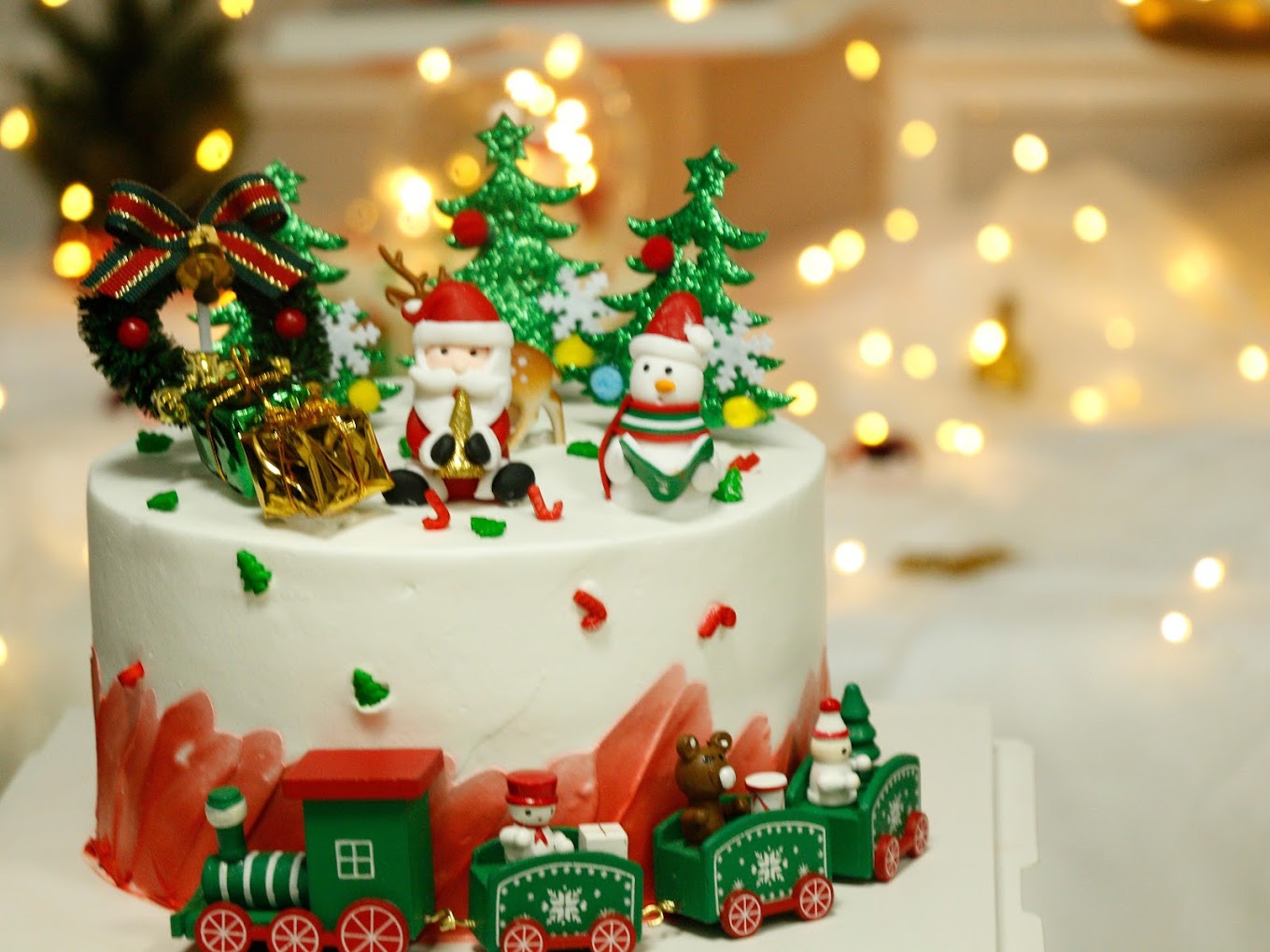 Cake Talk Live! With The Christmases | December 18, 2023 on Vimeo