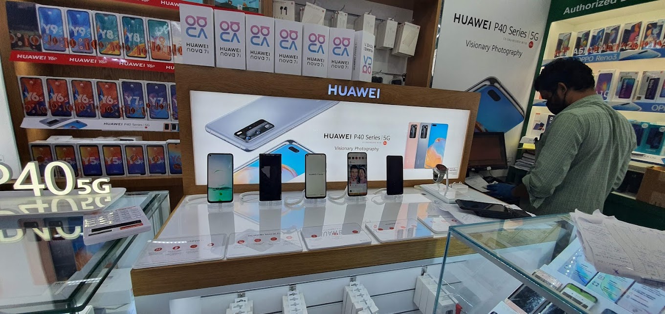 UniverCell Mobiles (Mobile Phones) in Deira Get Contact Number