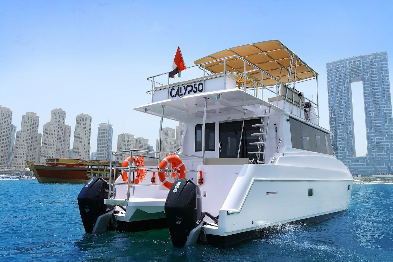 sail serene yacht charter dubai