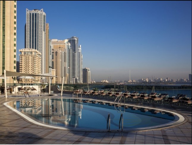 Corniche Hotel -sharjah (luxury Hotels) In Sharjah 