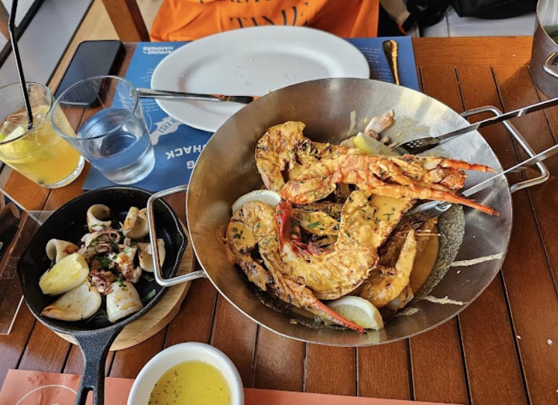 Aprons & Hammers (Seafood) in Dubai Marina Get Contact Number