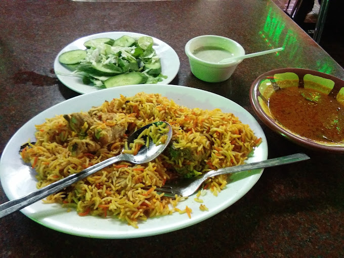 Pak Darbar Restaurants Platinum Business Tower (Pakistani Restaurants