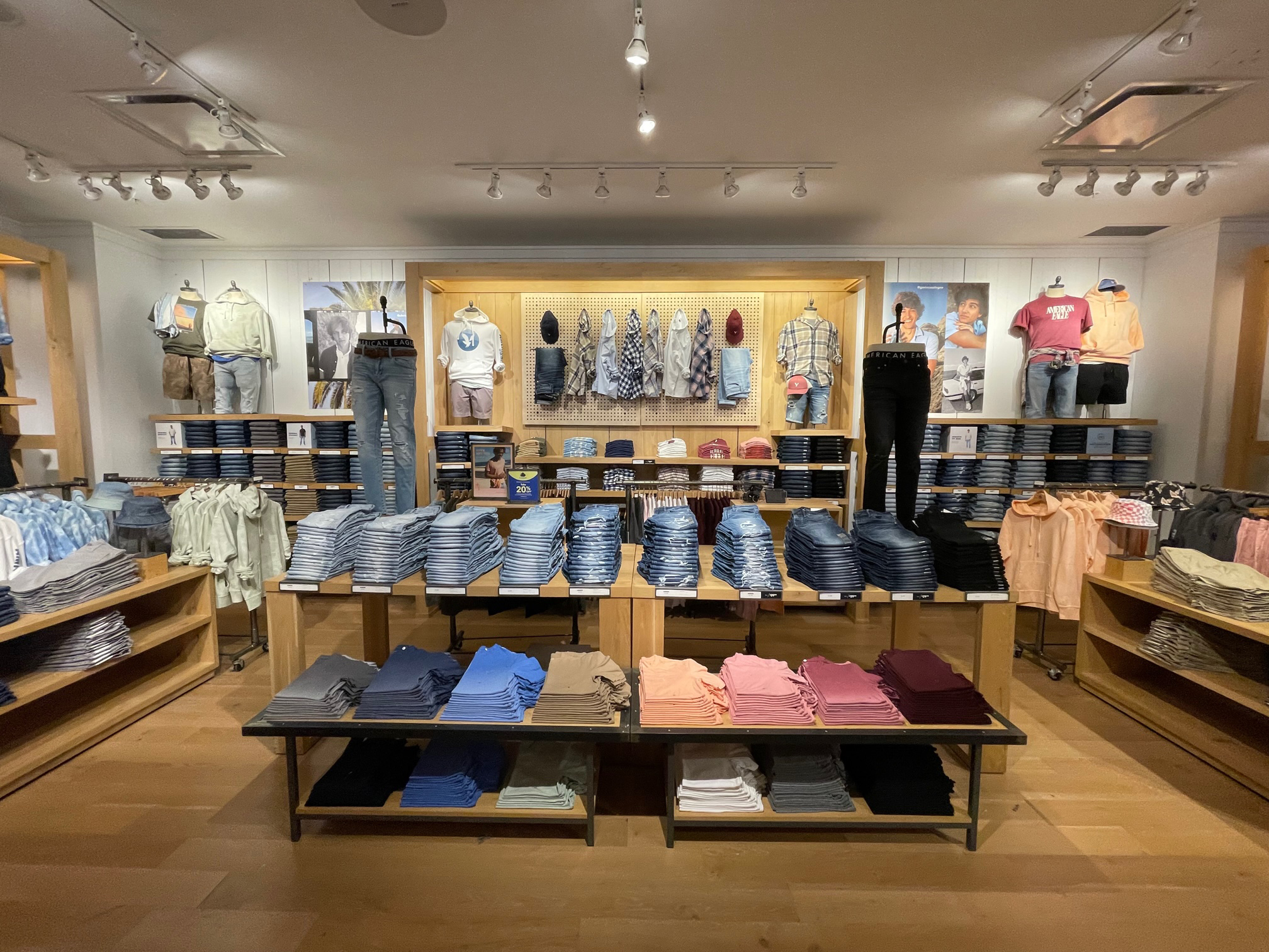 American Eagle - Mall Of Emirates (Clothing) in Al Barsha | Get Contact ...