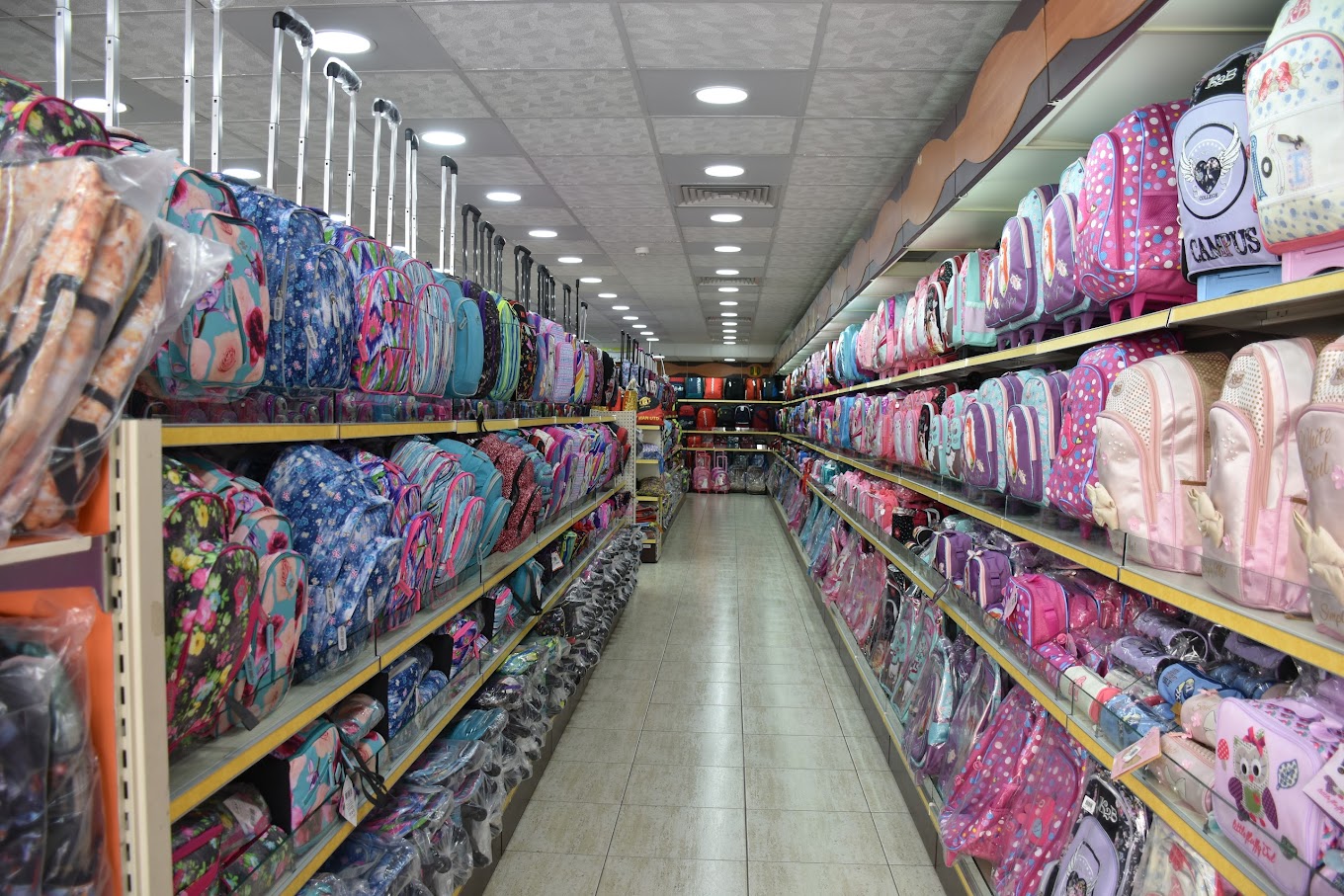 Dubai Library Distributors Bin Sougat Center Branch ( Books