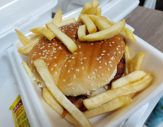 Hot Burger Abu Shagara ( Hamburger Restaurants) in Sharjah Get