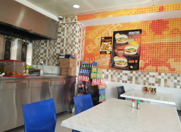 Hot burger Al Taawun ( Hamburger Restaurants) in Sharjah Get Contact