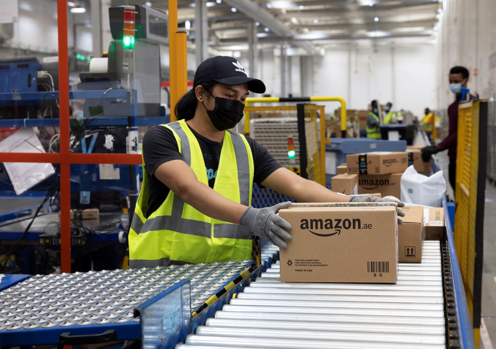 Amazon Hub Counter Zoom Ras Al Khor (Shipping Companies ) in Dubai