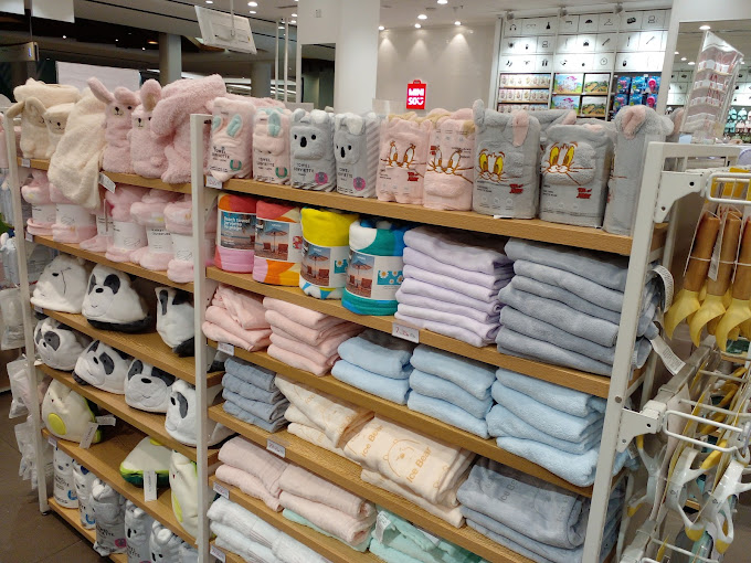 MINISO Jebel Ali Village (Gifts and Flowers ) in Dubai Get Contact