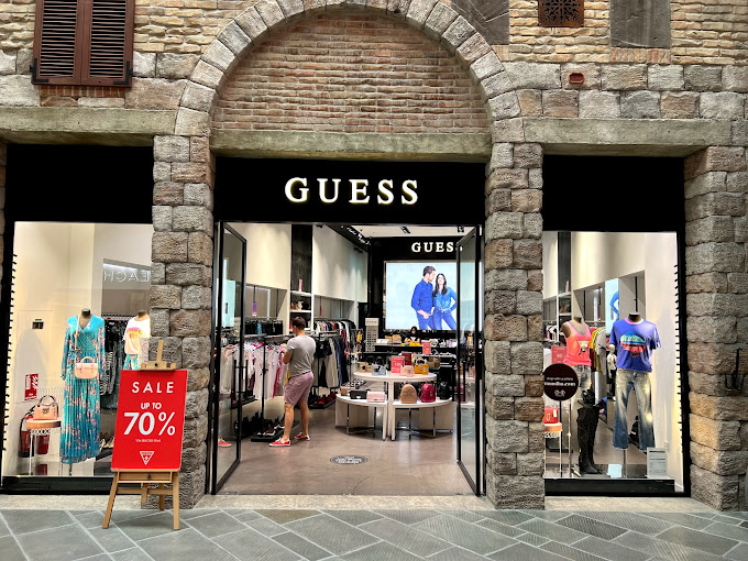 Outlet guess 2025