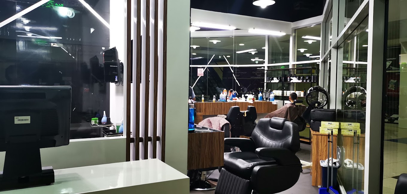 Blade Gents Salon (Hairdressers) in Dubai Get Contact Number, Address