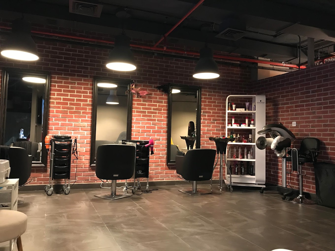 Super Trim The Villa (Men's Salon ) in Dubailand Get Contact Number