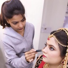 Makeup Artist Deepa
